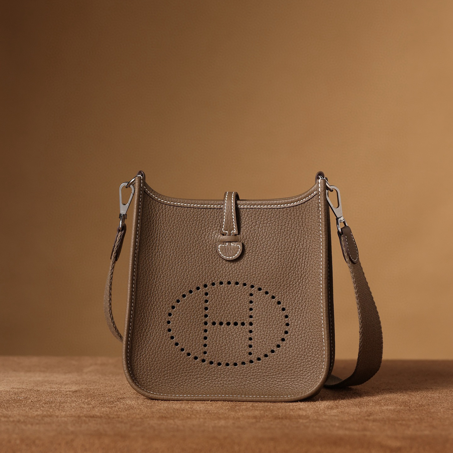 頂級復刻高仿Hermes bag 手袋 Evelyne16系列大象灰銀扣 99%真