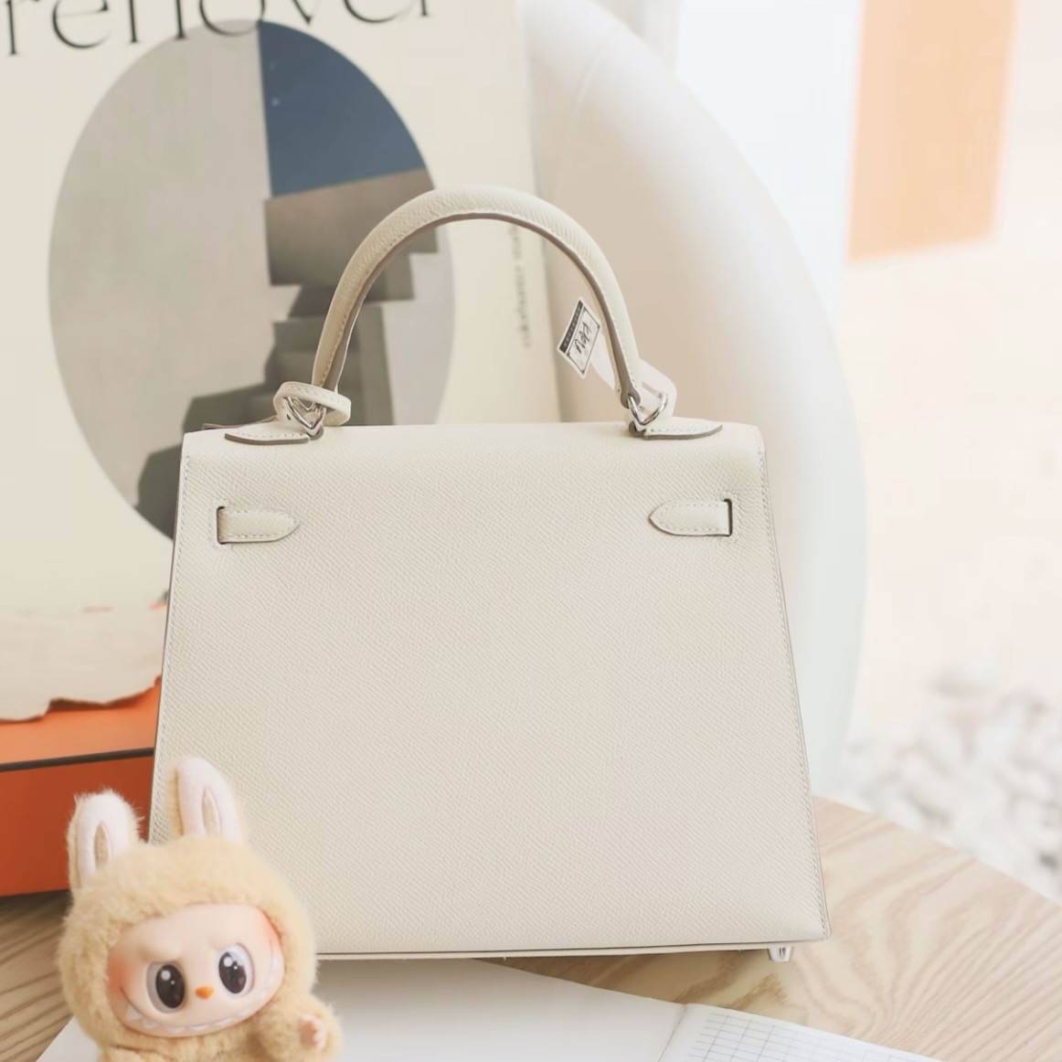 Hermes Kelly 25 EP Outer seam silver hardware handbag (white)