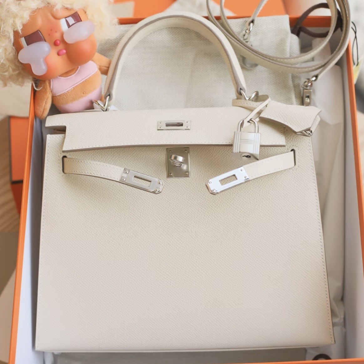 Hermes Kelly 25 EP Outer seam silver hardware handbag (white)