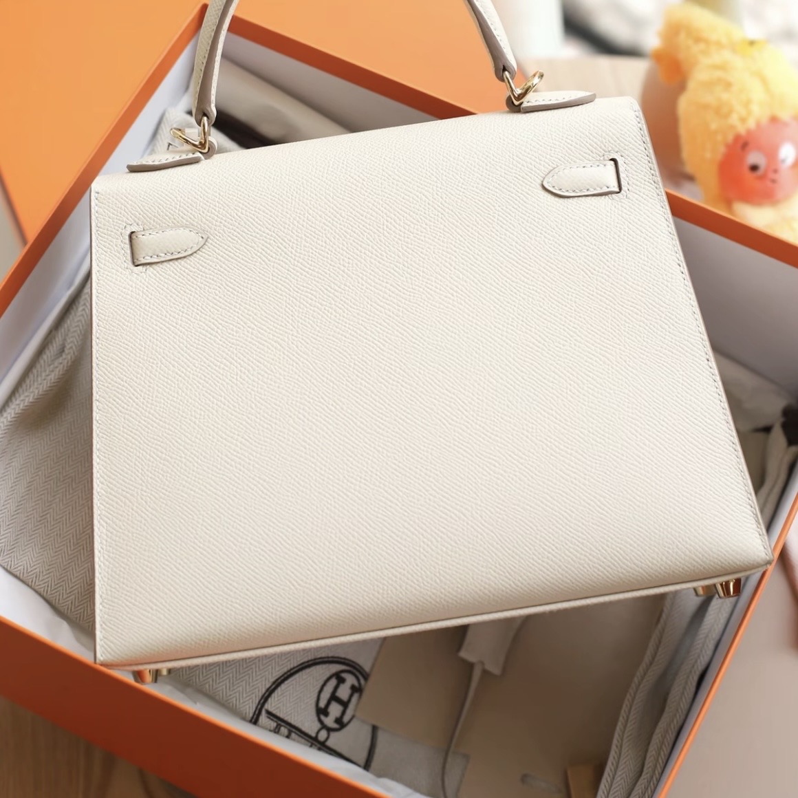 Hermes Kelly 25 EP light gold hardware handbag